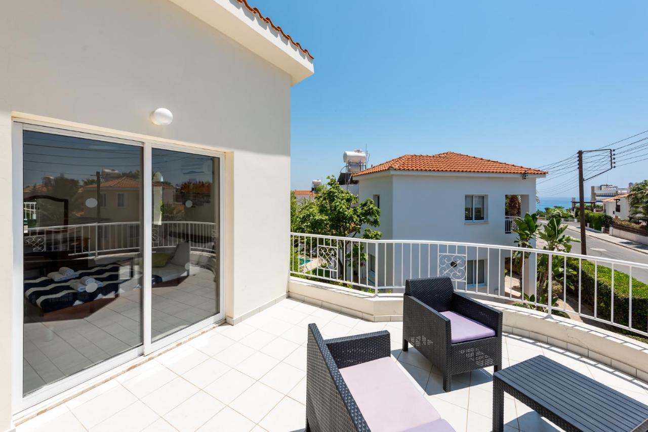 Villa Oasis By Ezoria Villas Golful Coralilor Exterior foto