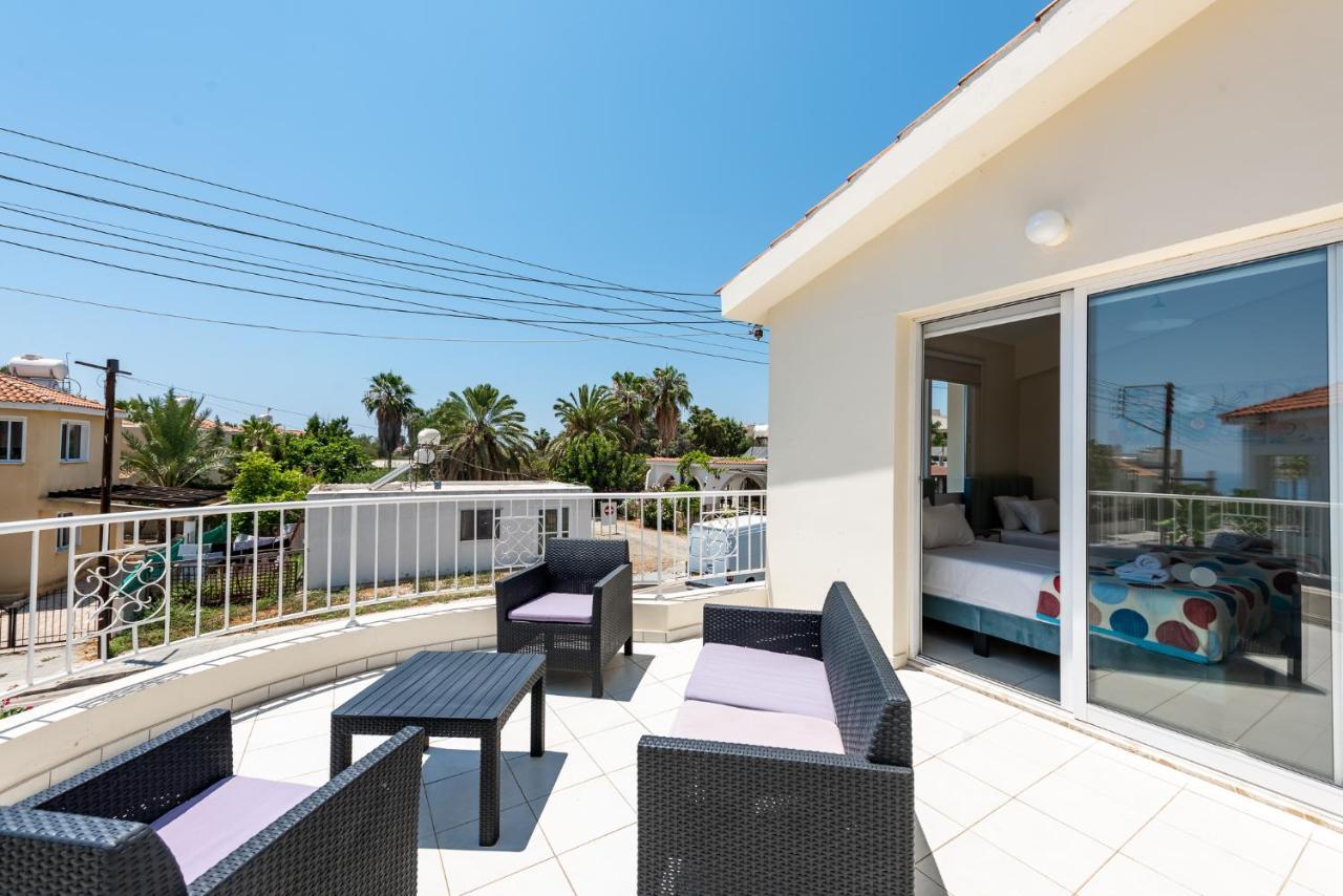 Villa Oasis By Ezoria Villas Golful Coralilor Exterior foto