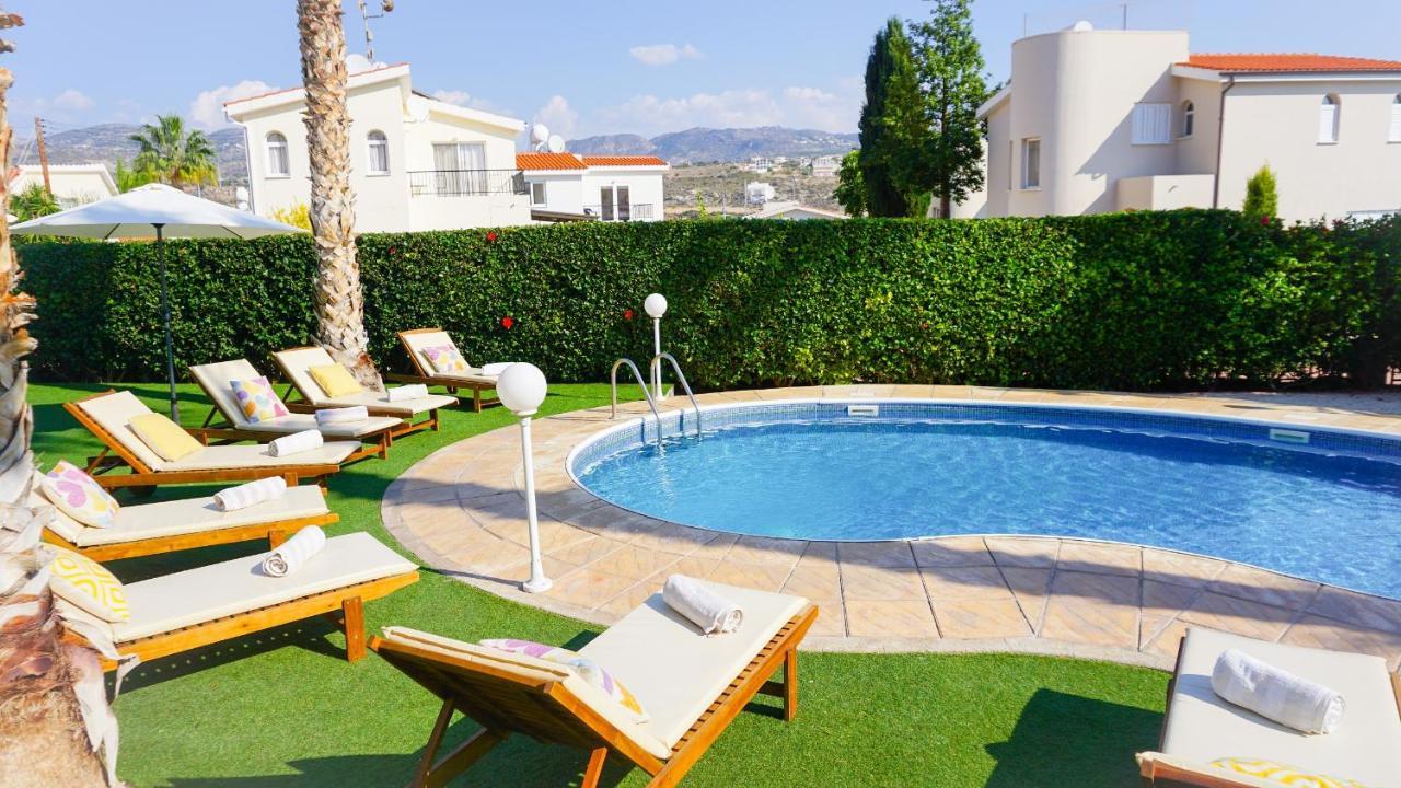 Villa Oasis By Ezoria Villas Golful Coralilor Exterior foto