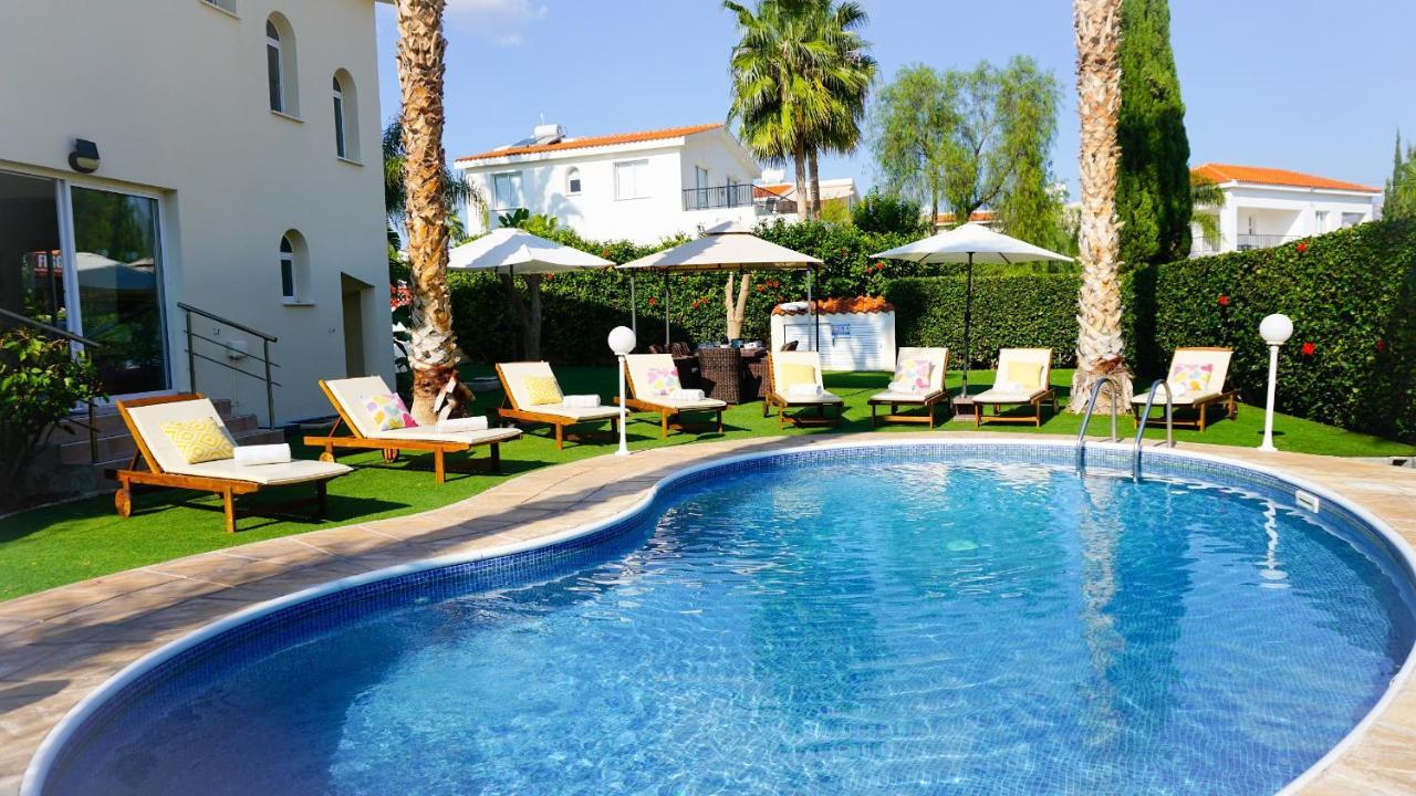 Villa Oasis By Ezoria Villas Golful Coralilor Exterior foto